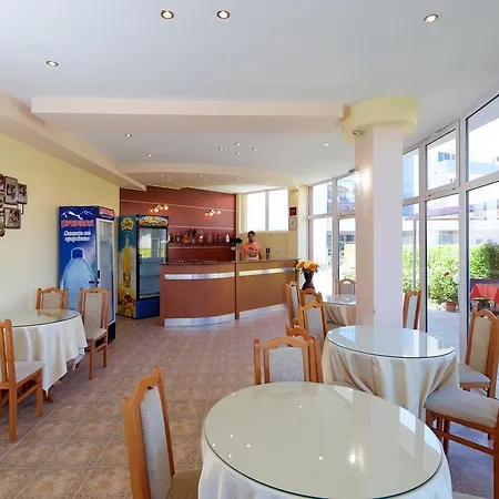 Sunny Flower Family Hotell Slăntjev Brjag