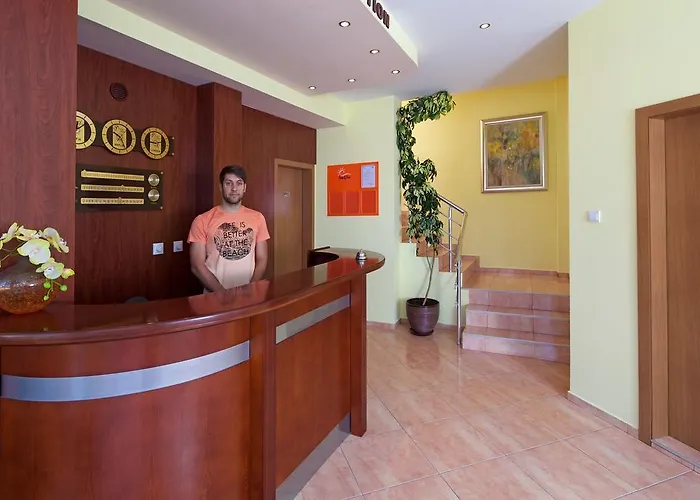 Sunny Flower Family 호텔