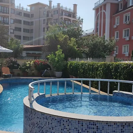 Sunny Flower Family 阳光海滩