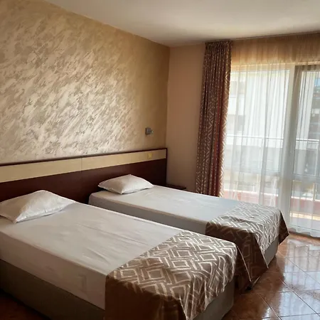 Hotel Sunny Flower Family 3*