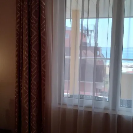 Hotel Sunny Flower Family