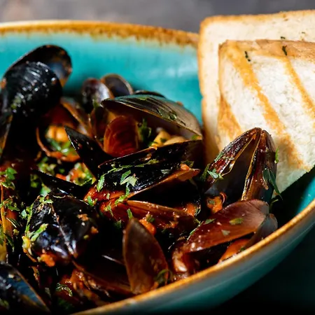 Sunny Flower Family Отель 3*