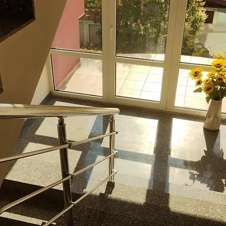 Sunny Flower Family Отель Солнечный берег