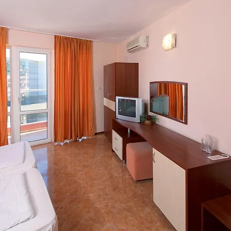 Sunny Flower Family 3* Солнечный берег