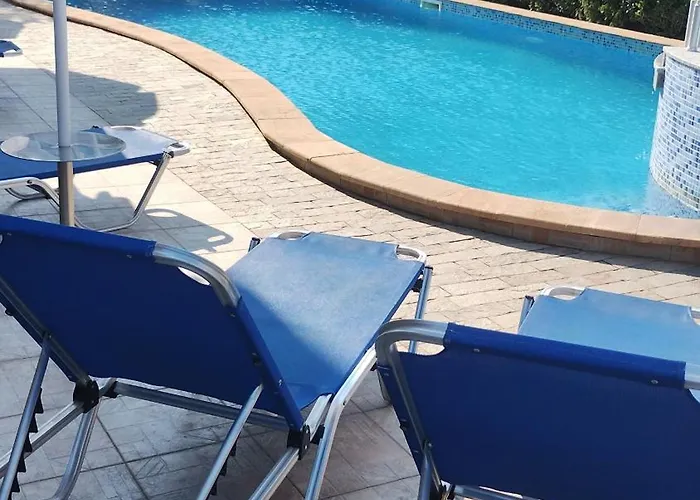 Sunny Flower Family Hotel 3*